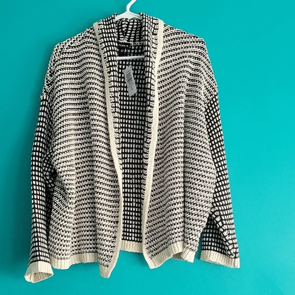 Torrid Cardigan - Picture 1 of 5